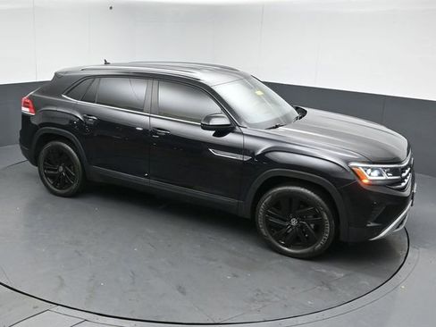 Used 2022 Volkswagen Atlas Cross Sport SE w/ Black Wheel Package image 43