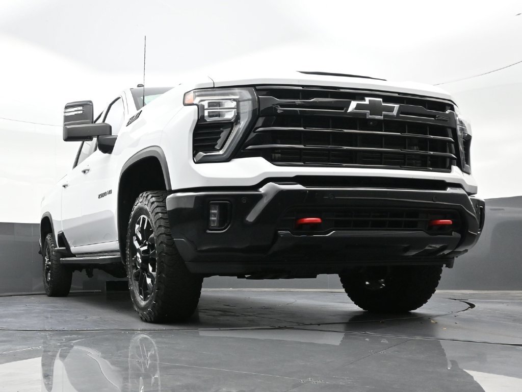 Used 2025 Chevrolet Silverado 2500 LT w/ Trail Boss Package AWD/4WD image 29