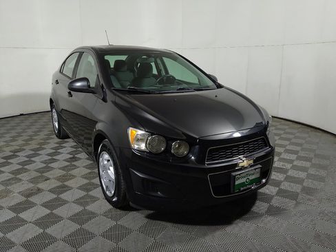 Used 2015 Chevrolet Sonic LS FWD image 14