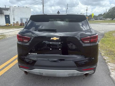 Used 2024 Chevrolet Blazer LT FWD image 5