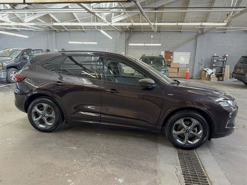 Certified 2023 Ford Escape ST-Line w/ Tech Pack #1 image 18