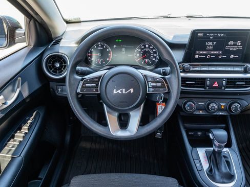 Used 2024 Kia Forte LX image 23