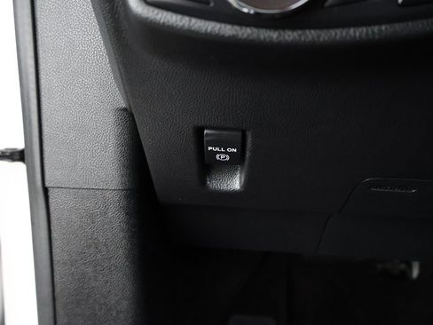 Used 2018 Lincoln MKC Select w/ Select Plus Package image 44