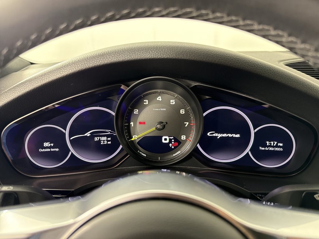 Certified 2023 Porsche Cayenne Platinum Edition AWD/4WD image 36