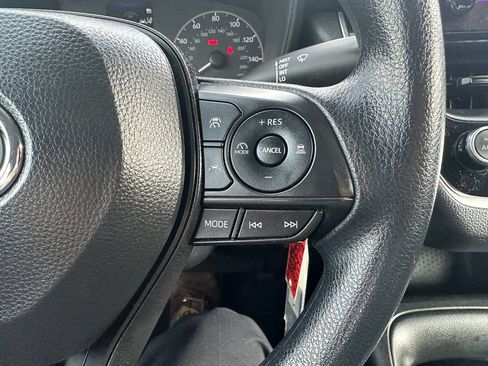 Used 2024 Toyota Corolla LE FWD image 20