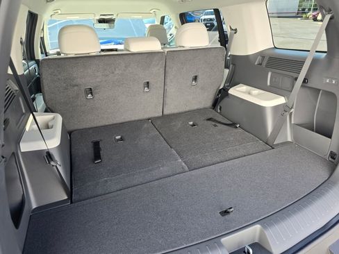 New 2026 Hyundai Santa Fe SE image 17