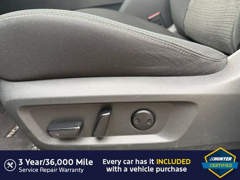 Used 2023 Nissan Rogue SV image 4