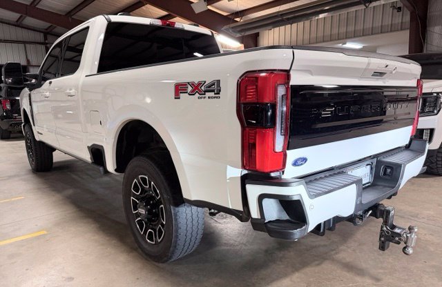 Used 2025 Ford F250 Platinum AWD/4WD image 5