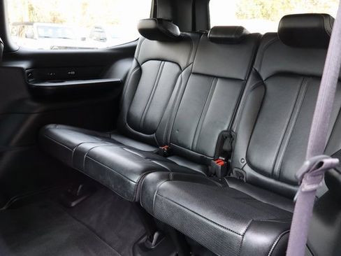 Used 2023 Jeep Wagoneer Series II image 11