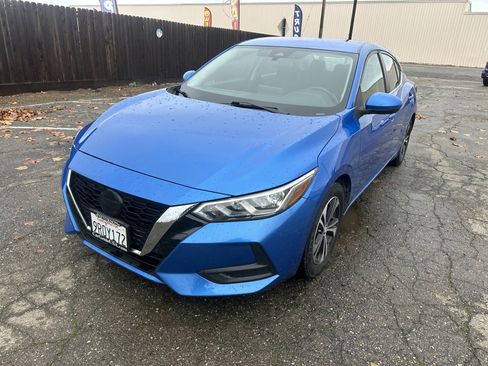 Used 2022 Nissan Sentra SV image 1