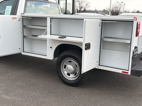 Used 2024 Ford F350 XL RWD image 7