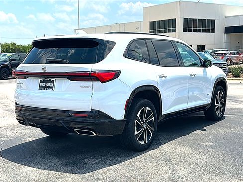 New 2026 Buick Enclave Sport Touring w/ Super Cruise Package FWD image 8