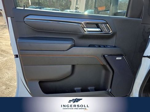 Used 2025 GMC Sierra 3500 AT4 image 16