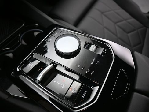 Used 2025 BMW 530i image 14