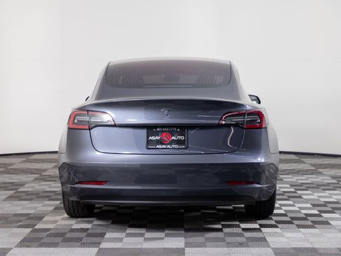 Used 2018 Tesla Model 3 Performance image 7