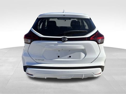 Used 2025 Nissan Kicks Play S image 7
