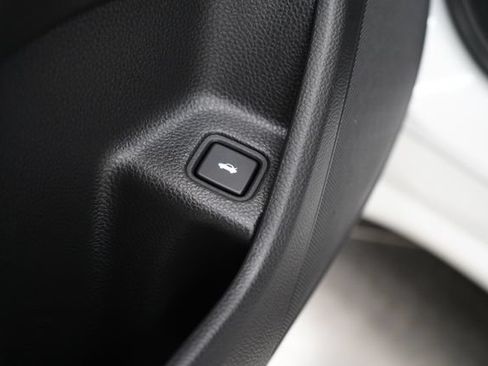 Used 2022 Honda Accord Sport image 12
