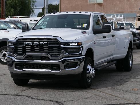New 2026 RAM 3500 Tradesman AWD/4WD image 7
