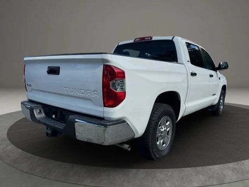 Used 2014 Toyota Tundra SR5 w/ SR5 Upgrade Package AWD/4WD image 5