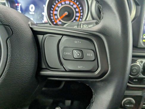 Used 2021 Jeep Gladiator Sport AWD/4WD image 18