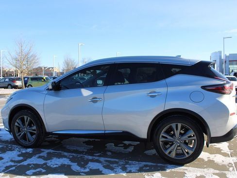 Used 2019 Nissan Murano Platinum image 4