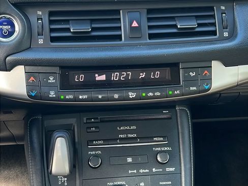 Used 2014 Lexus CT 200h FWD image 28