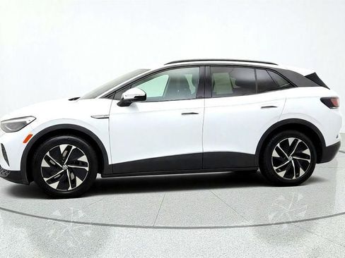 Used 2021 Volkswagen ID.4 Pro w/ ID.4 Protection Package RWD image 8