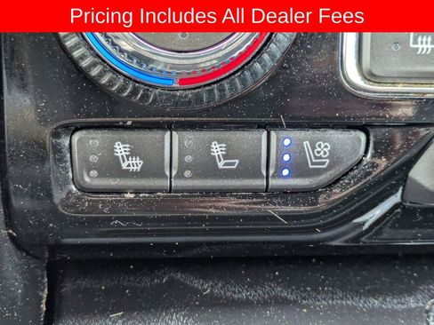 Used 2022 GMC Yukon Denali w/ Advanced Technology Package AWD/4WD image 26