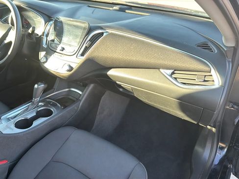 Used 2020 Chevrolet Malibu LT FWD image 61