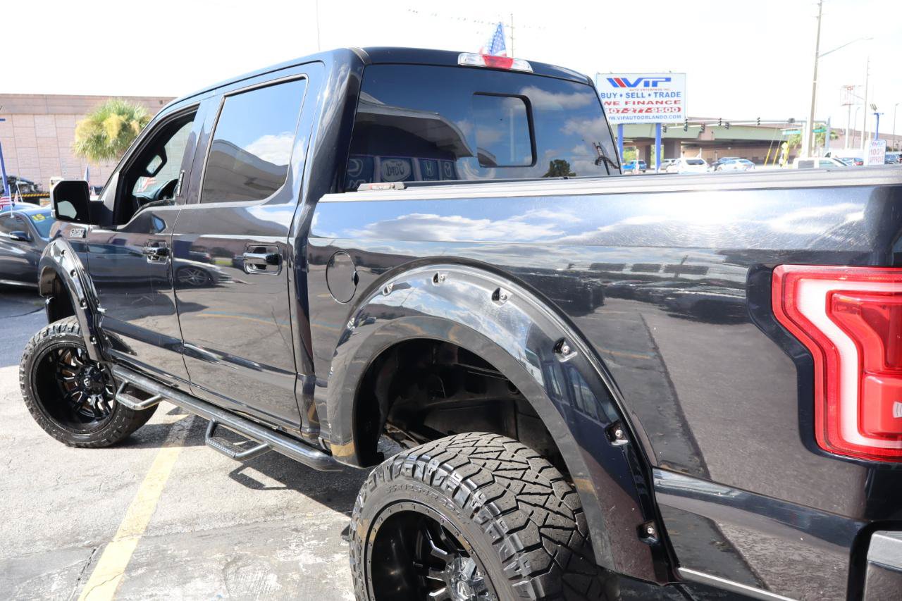 Used 2017 Ford F150 XLT w/ Equipment Group 302A Luxury AWD/4WD image 9