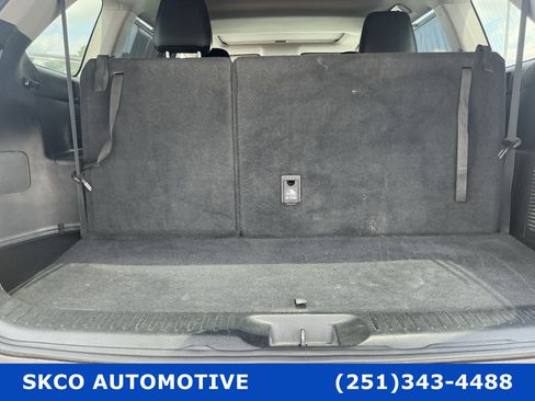 Used 2019 Toyota Highlander XLE FWD image 21