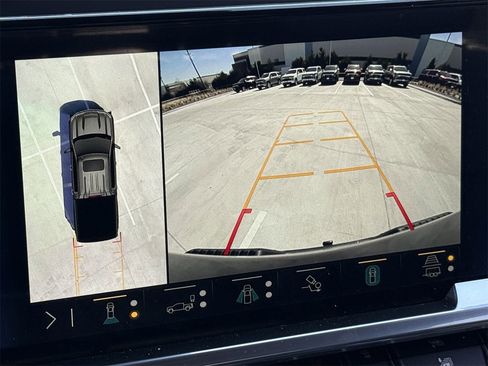 Certified 2023 Chevrolet Silverado 1500 High Country w/ High Country Premium Package image 17