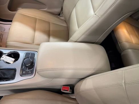 Used 2020 Jeep Grand Cherokee Limited image 28