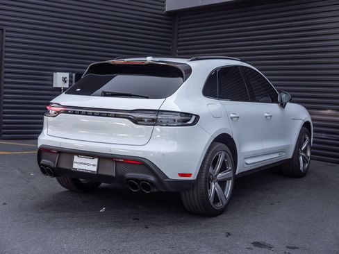 Certified 2024 Porsche Macan Turbo AWD/4WD image 9