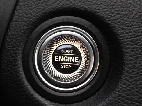 Used 2023 Mercedes-Benz C 300 4MATIC Cabriolet image 24