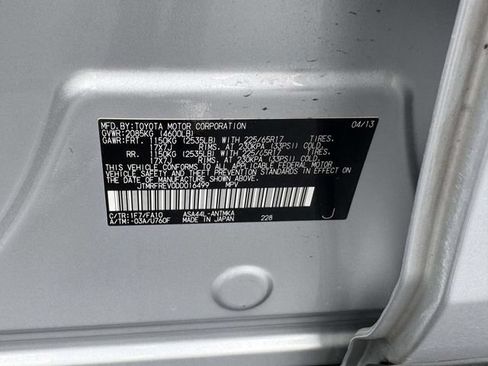 Used 2013 Toyota RAV4 XLE AWD/4WD image 18
