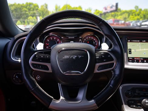 Used 2019 Dodge Challenger SRT Hellcat RWD image 42