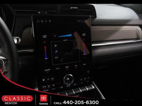 Used 2026 GMC Terrain Elevation w/ Elevation Premium Package AWD/4WD image 12
