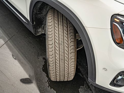 Certified 2026 Mercedes-Benz GLB 250 4MATIC image 43