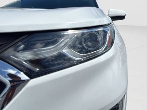 Used 2020 Chevrolet Equinox LT FWD image 24