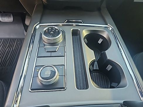 Certified 2020 Ford Expedition XLT image 36