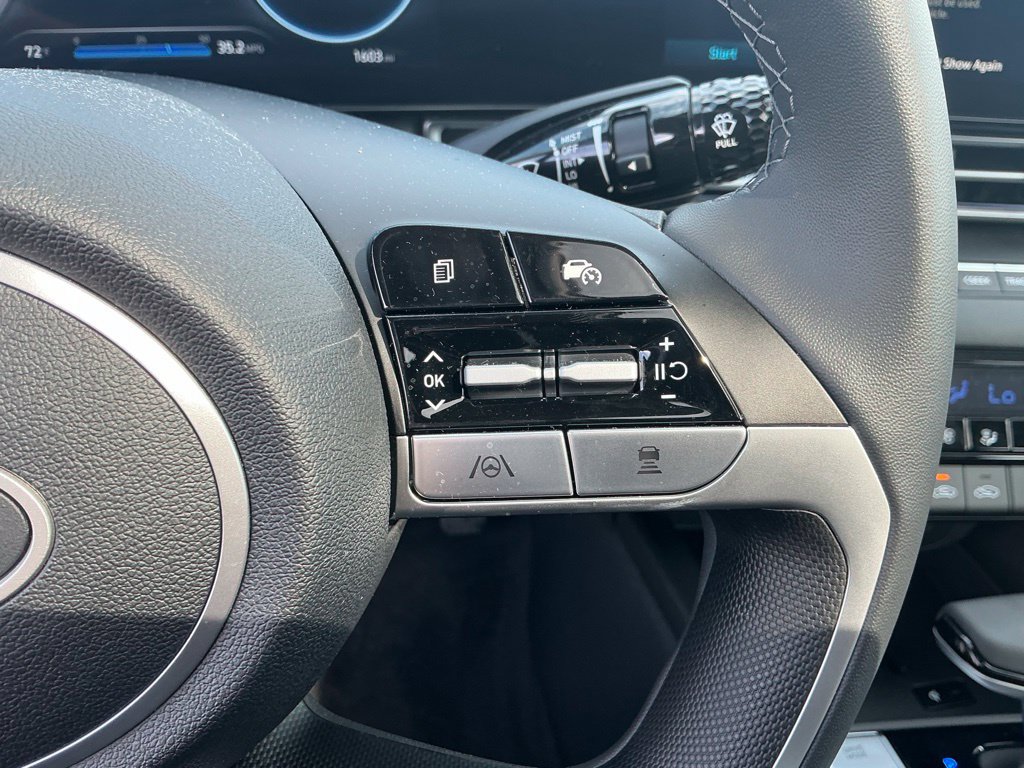 Certified 2026 Hyundai Elantra Limited FWD image 20