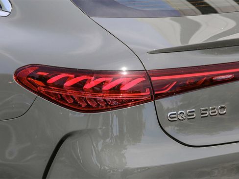Used 2024 Mercedes-Benz EQS 580 4MATIC Sedan image 9