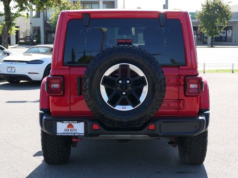 Used 2021 Jeep Wrangler Unlimited Rubicon AWD/4WD image 6