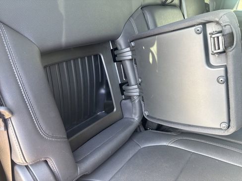 Used 2022 GMC Sierra 2500 SLT image 30