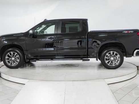 Used 2025 Chevrolet Silverado 1500 LT AWD/4WD image 5