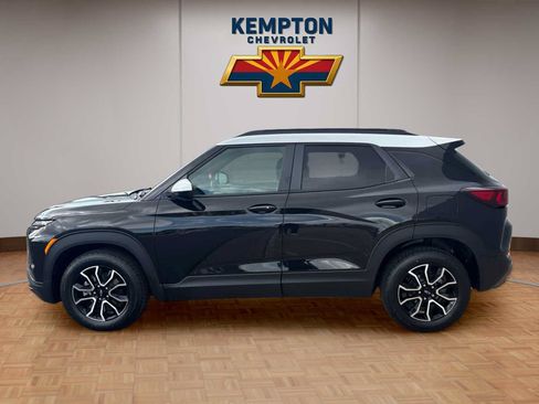 Used 2024 Chevrolet TrailBlazer ACTIV FWD image 3