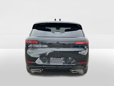 New 2026 Land Rover Range Rover Sport Dynamic SE image 3