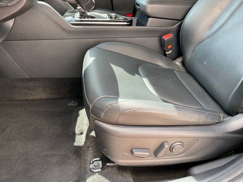 Used 2025 Kia Sportage EX FWD image 26