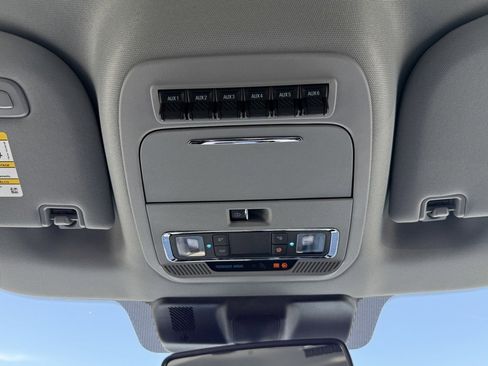 New 2025 Ford F250 Lariat w/ Lariat Ultimate Package image 19